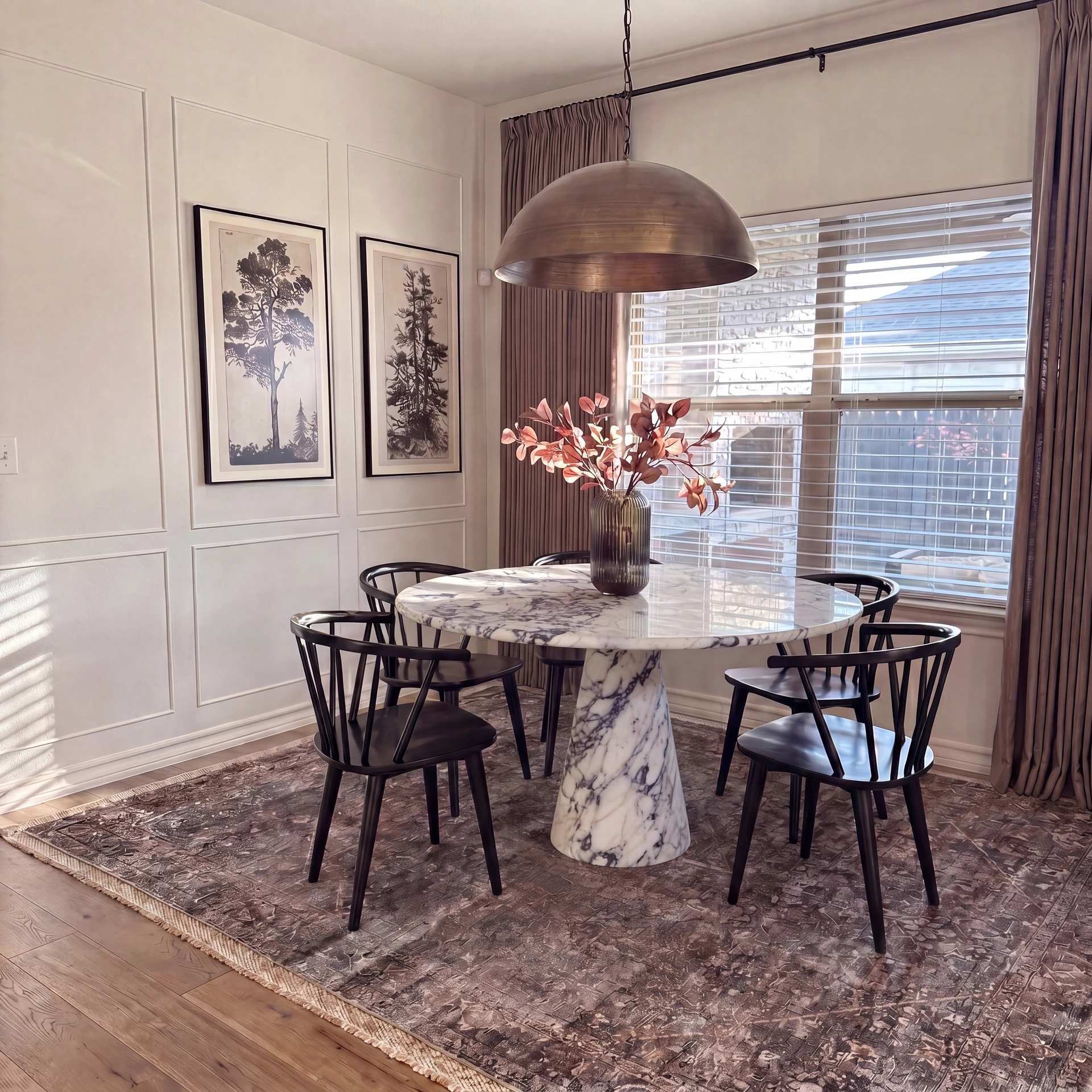 Round Veined Pedestal Dining Table