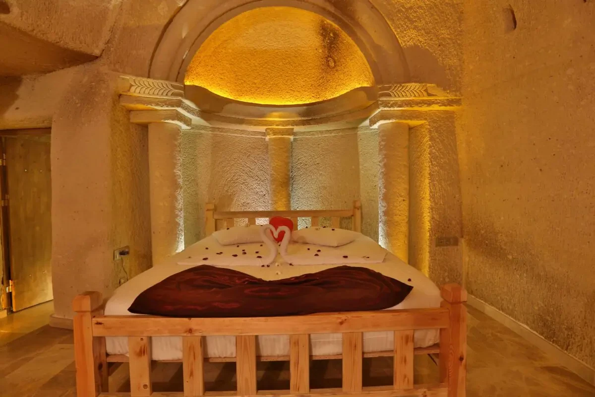 Abu Hayat Cave Hotel 3