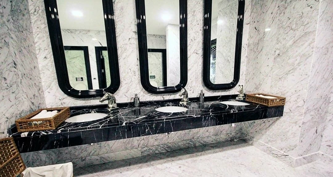 Sura Hotel 9