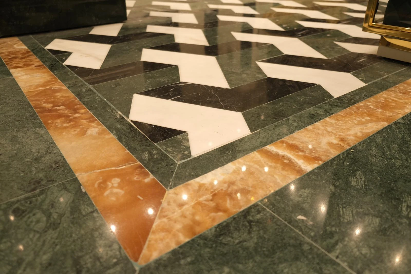 Store Project in Qatar 3