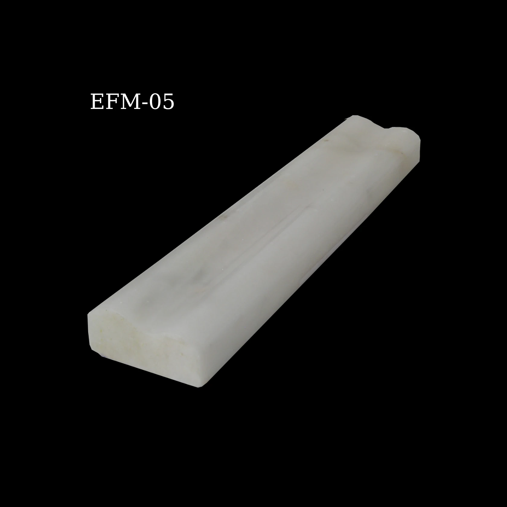 Moulure à profil linéaire cintré blanc