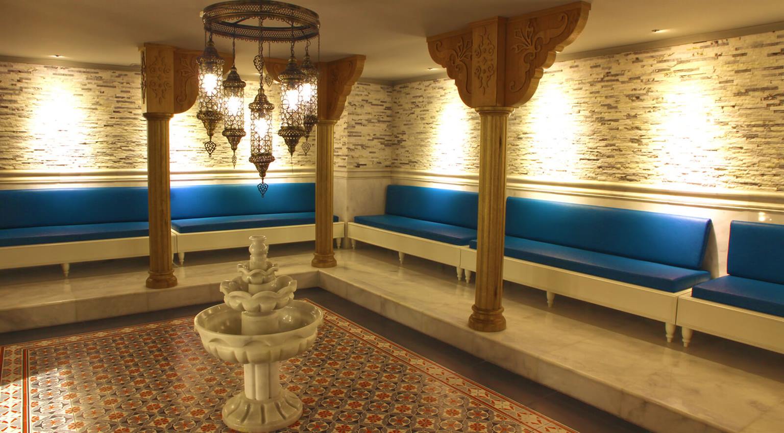 Queen’ s Park Hotel reference 3
