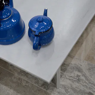 Flat Polished White Edge Detail