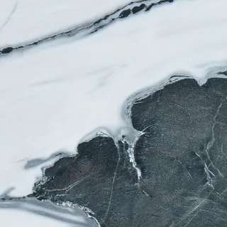 Panda White Marble thumbnail 3