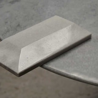 Détail de Bord Biseauté Incliné