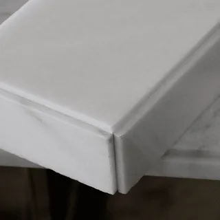 Beyaz Gömme Kanallı Kenar Detayı
