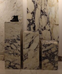 Ensemble de 3 Tables Dresoir Colonne en Marbre Calacatta